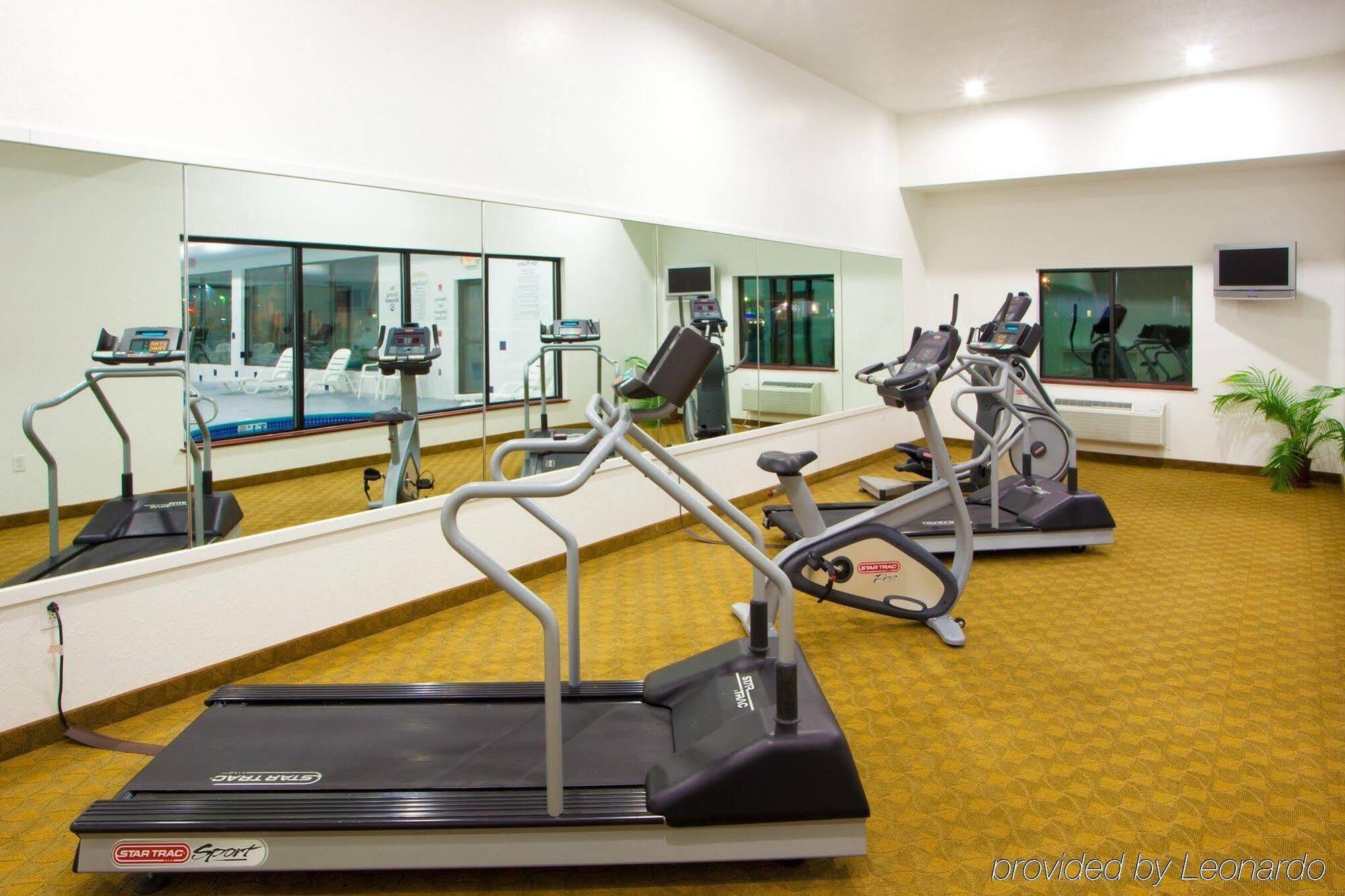 Holiday Inn Express Hotel & Suites Elkins By Ihg Exteriér fotografie